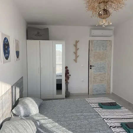 Apartment Port Lozenets